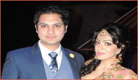 Khushali Kumar Height, Weight, Age, Husband, Boyfriend, Biography & More